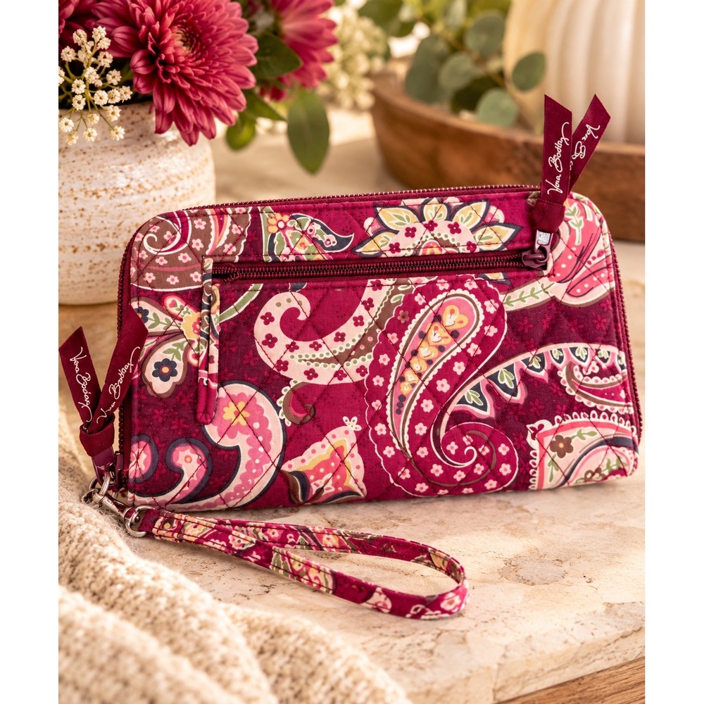 Vera Bradley Paisley Jamboree Wallet Wristlet Zip Around Retired Floral Quilted